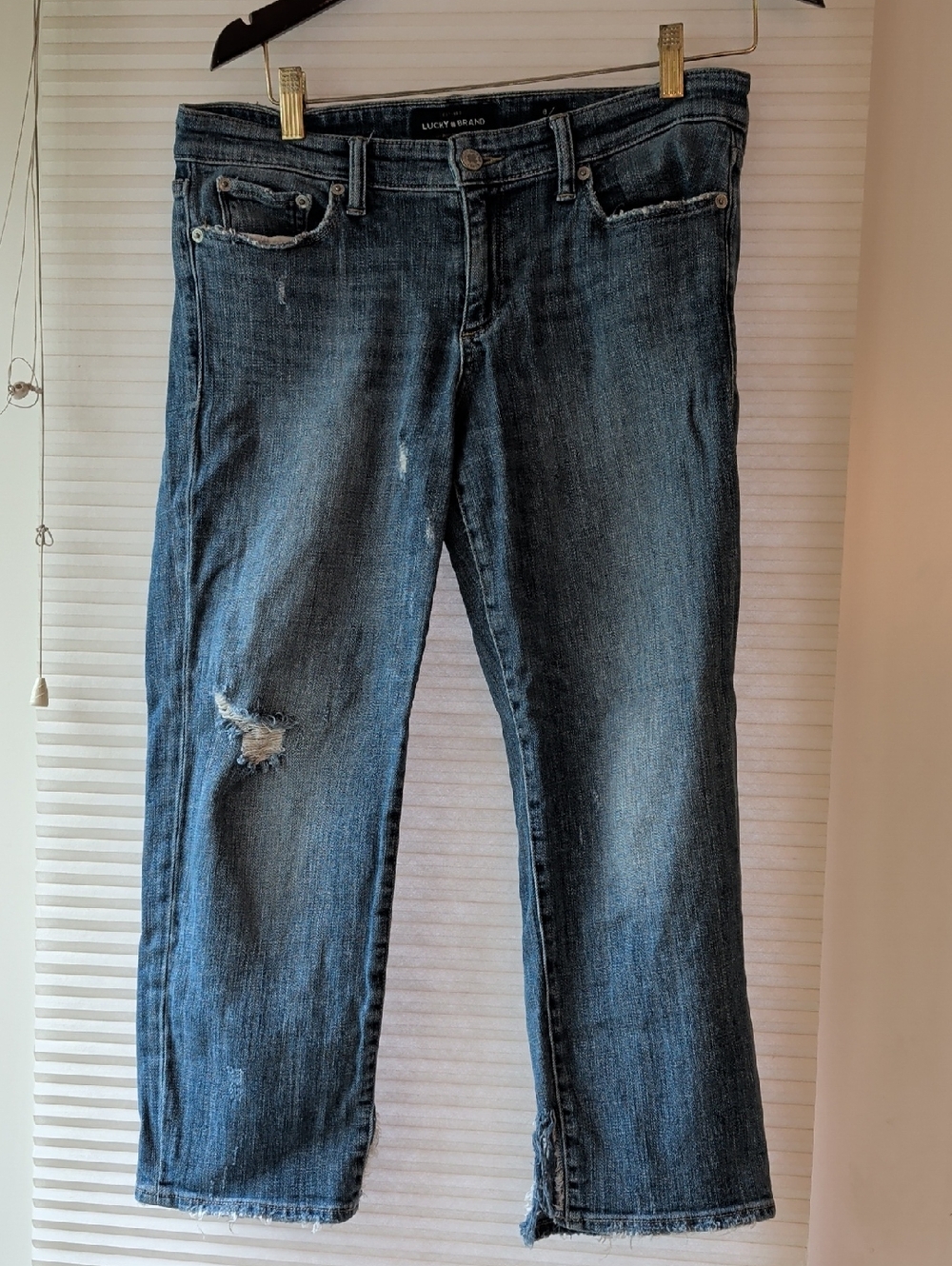 Ladies Lucky Jeans, Sweet Crop, Size 8/29
